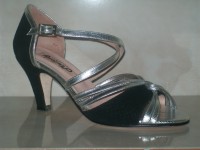 /album/zapatos-de-baile-melody/zapatos-negro-y-plata-001-jpg/